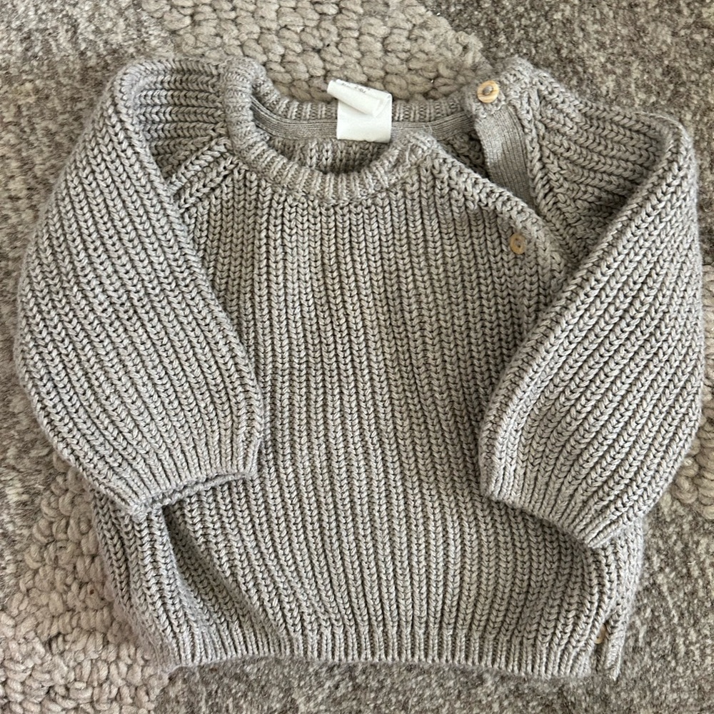 H&M Beige Knit Sweater